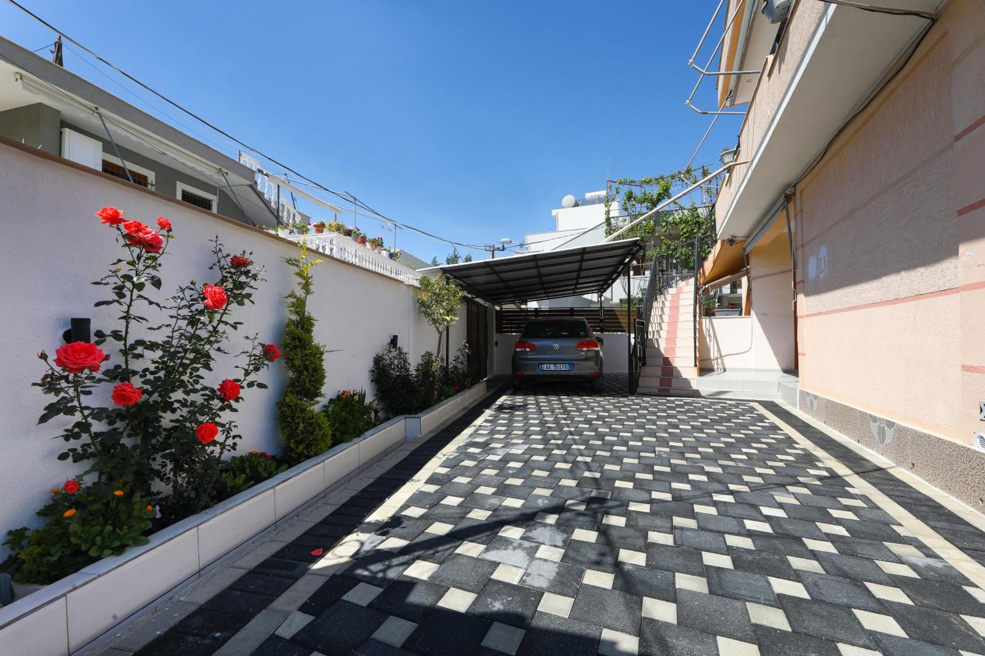 Vila Feliz - Premium Rooms With Free Private Parking Vlorë Exteriör bild